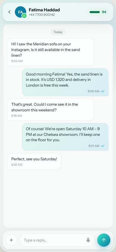 A customer conversation in Stravax Engage linked to the ad that started it